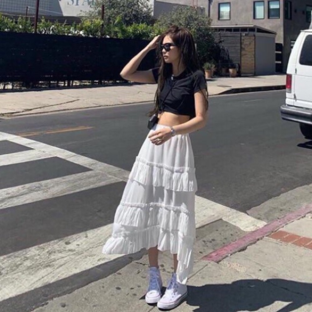 Black Pink Jennie Asymmetrical Tiered Midi Skirt